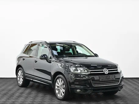 2014 Volkswagen Touareg II, чёрный, 2245000 рублей, вид 1