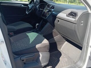 2021 Volkswagen Tiguan II Рестайлинг, белый, 2380000 рублей, вид 5
