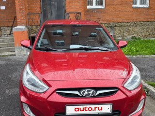 2013 Hyundai Solaris I, красный, 680000 рублей, вид 2