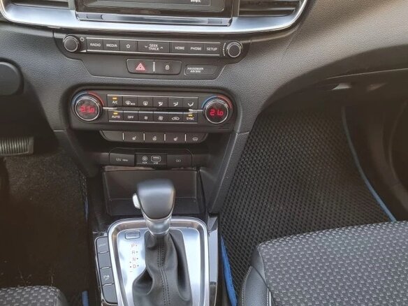 2018 Kia Ceed III, синий, 1650000 рублей - вид 20