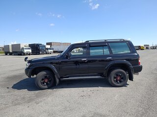 2000 Nissan Safari V (Y61), чёрный, 1750000 рублей, вид 2