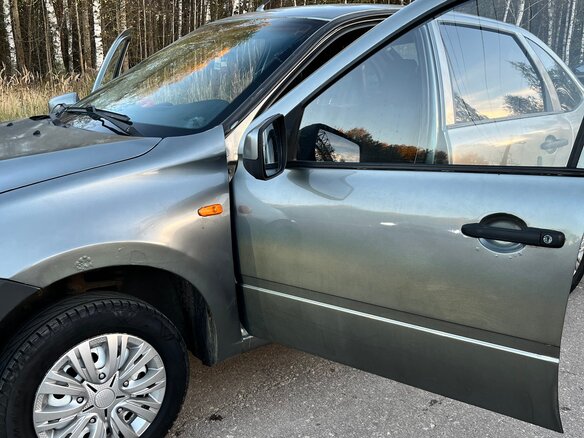 2013 Lada (ВАЗ) Granta I, серебристый, 300000 рублей - вид 5