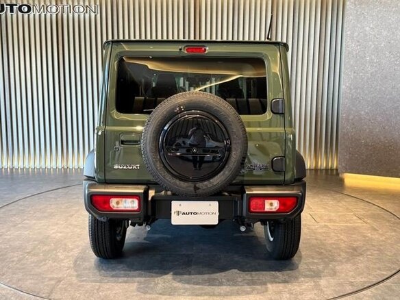 2026 Suzuki Jimny IV, зелёный - вид 5