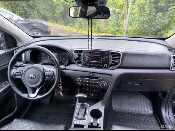 2017 Kia Sportage IV, серый, 1490000 рублей - вид 5