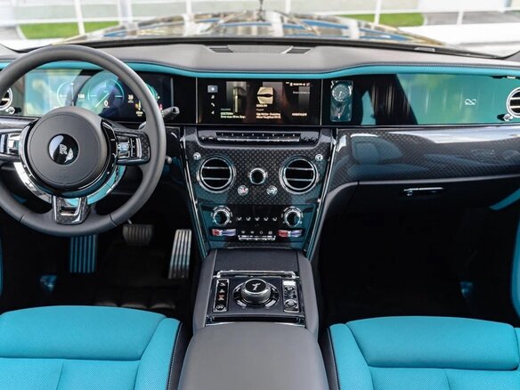 2025 Rolls-Royce Cullinan Black Badge I Рестайлинг (Series II), чёрный, 59990000 рублей - вид 22