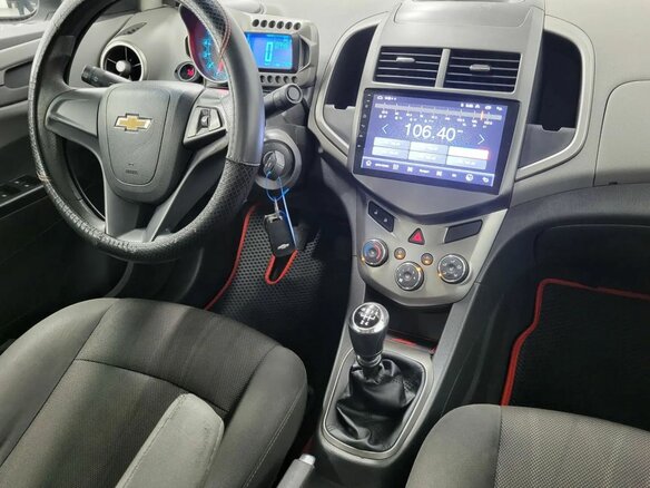 2013 Chevrolet Aveo II, серебристый - вид 15
