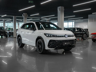 2026 Volkswagen Tiguan L Pro III (China Market), белый, 5000000 рублей, вид 2