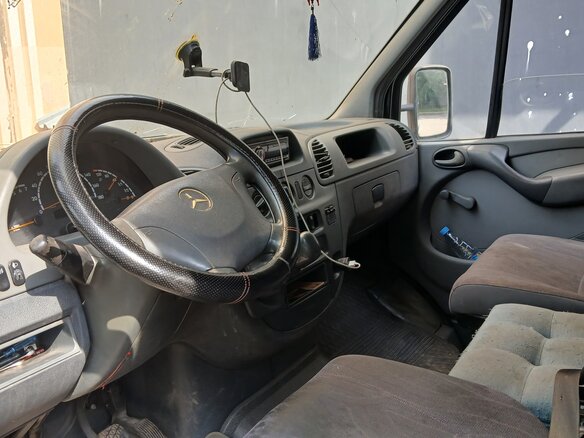 2000 Mercedes-Benz Sprinter Classic, чёрный, 350000 рублей - вид 5