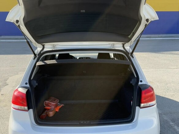 2012 Volkswagen Golf VI, белый, 860000 рублей - вид 11