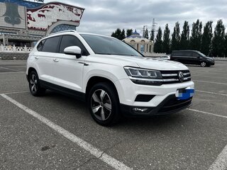 2023 Volkswagen Tharu I, белый, 1820000 рублей, вид 1