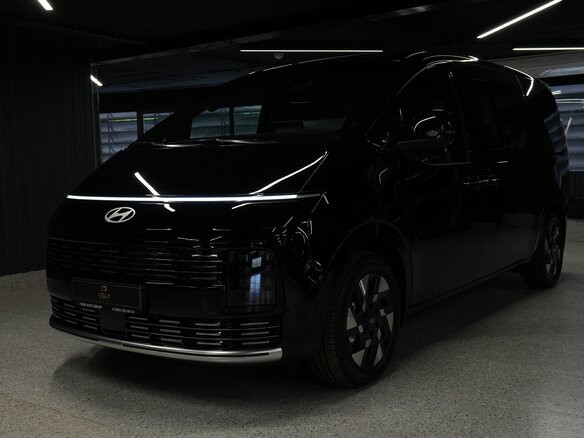 2026 Hyundai Staria I, чёрный - вид 2