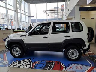 2026 Lada (ВАЗ) Niva Travel I Рестайлинг, белый, 1404810 рублей, вид 2