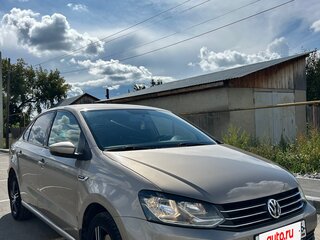 2019 Volkswagen Polo V Рестайлинг, коричневый, 1090000 рублей, вид 3