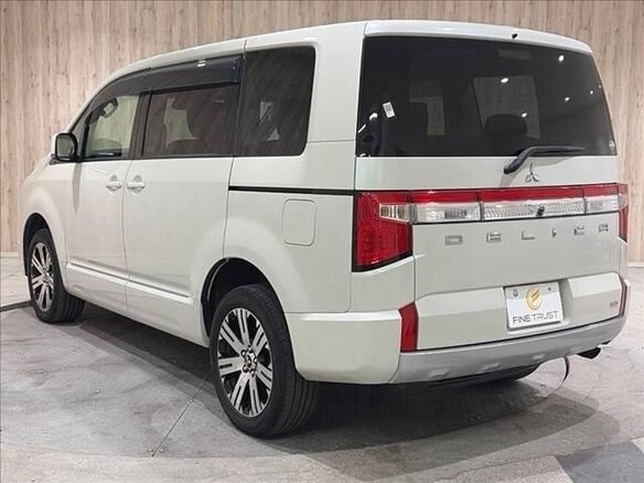 2023 Mitsubishi Delica D:5 I Рестайлинг, белый - вид 5