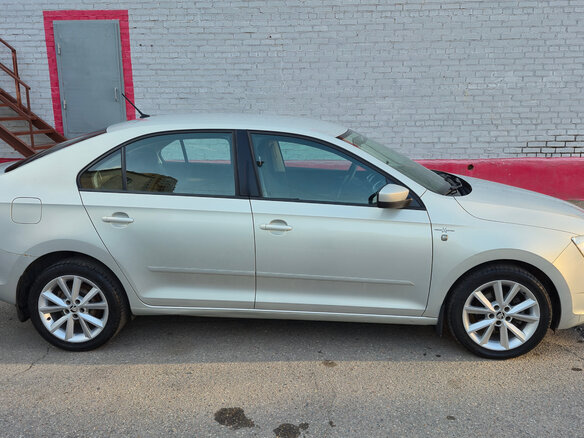 2016 Skoda Rapid I, серебристый - вид 1