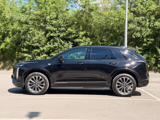 2025 Cadillac XT5 II, чёрный, 6490000 рублей, вид 4