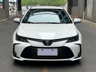 2023 Toyota Corolla XII (E210), белый, 1790000 рублей, вид 3