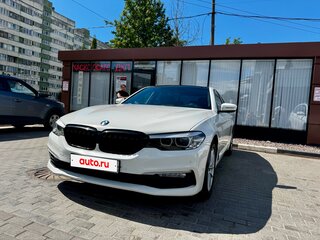 2019 BMW 5 серии 520d xDrive VII (G30/G31/G38), белый, 2300000 рублей, вид 3