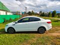2015 Kia Rio III Рестайлинг, белый, 950000 рублей - вид 3