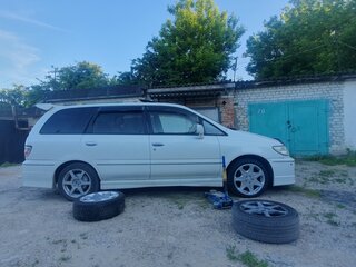2001 Nissan Presage I, белый, 700000 рублей, вид 5