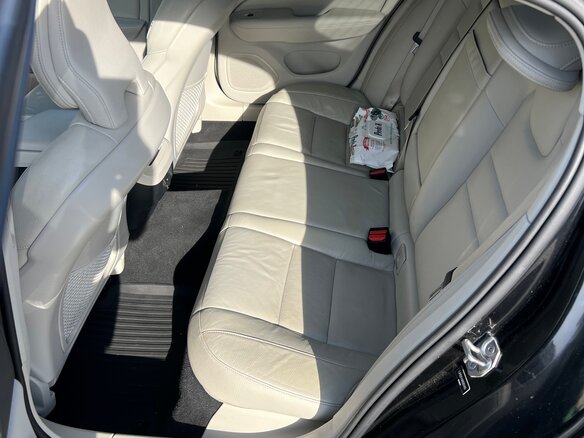 2020 Volvo S60 Mild Hybrid III, чёрный, 2250000 рублей - вид 13