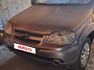 2015 Chevrolet Niva I Рестайлинг, коричневый, 320000 рублей, вид 4