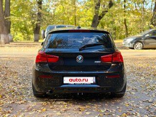 2018 BMW 1 серии 118i II (F20/F21) Рестайлинг 2, чёрный, 1690000 рублей, вид 5