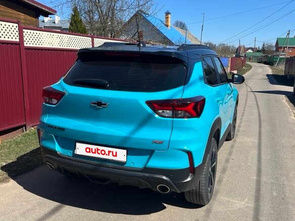 2021 Chevrolet TrailBlazer III, голубой, 2600000 рублей - вид 3