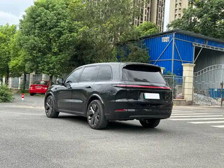 2022 Li Auto (Lixiang) L9 44.5 kWh I, чёрный, 7135208 рублей, вид 4