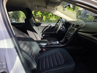2018 Ford Fusion (North America) II Рестайлинг, белый, 1400000 рублей, вид 5