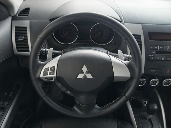 2012 Mitsubishi Outlander II Рестайлинг, серебристый, 749000 рублей - вид 10