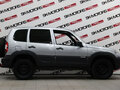 2013 Chevrolet Niva I Рестайлинг, серебристый - вид 2