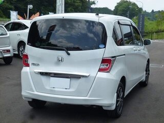 2016 Honda Freed I Рестайлинг 2, белый, 939000 рублей, вид 3