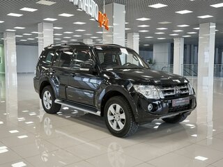 2012 Mitsubishi Pajero IV Рестайлинг 1, чёрный, 1642000 рублей, вид 3