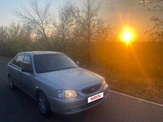 2005 Hyundai Accent ТагАЗ II, серебристый, 410000 рублей, вид 3