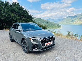 2022 Audi Q3 45 TFSI II (F3), серебристый, 3950000 рублей, вид 2