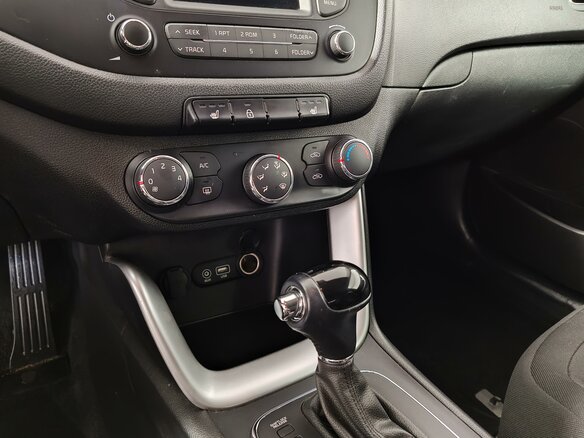 2016 Kia Ceed II Рестайлинг, красный, 1070000 рублей - вид 17