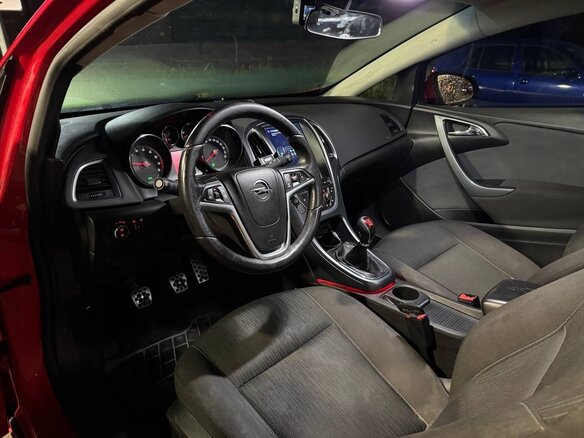 2012 Opel Astra GTC J Рестайлинг, красный, 600000 рублей - вид 7