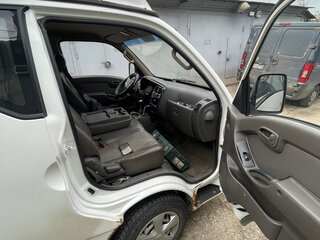 2012 Hyundai Porter II, белый, 680000 рублей, вид 2