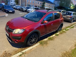 2015 Renault Sandero Stepway II, красный, 900000 рублей, вид 4
