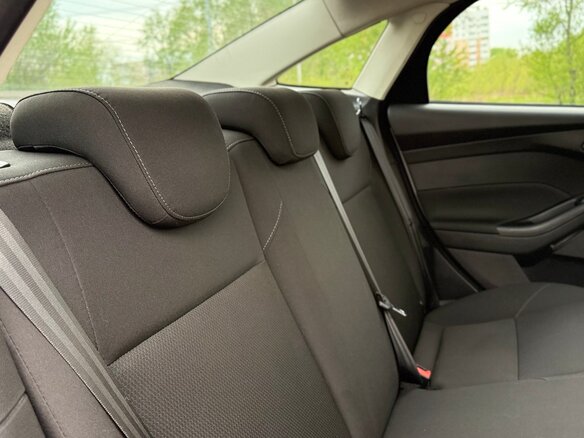 2015 Ford Focus III Рестайлинг, белый - вид 23