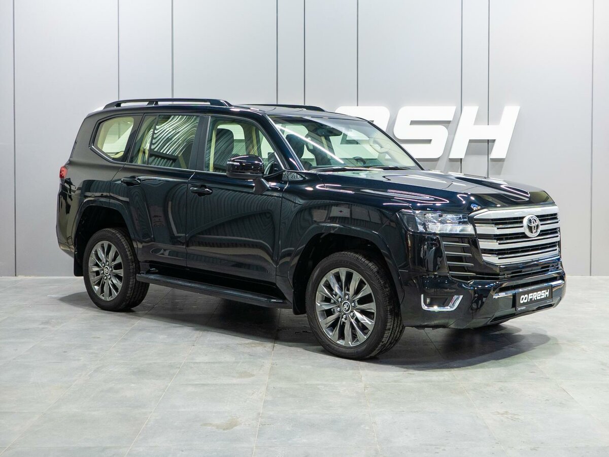 Открыть фотографии: Toyota Land Cruiser 300 Series