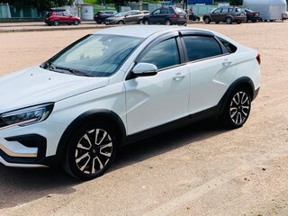 2023 Lada (ВАЗ) Vesta Cross I Рестайлинг (NG), белый, 1450000 рублей, вид 4