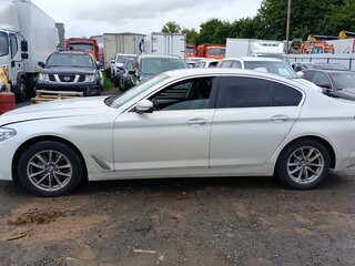 2018 BMW 5 серии 520i VII (G30/G31/G38), белый, 2725700 рублей, вид 4