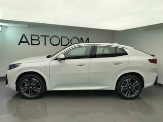 2024 BMW X2 sDrive25i II (U10), белый, 5300000 рублей, вид 4