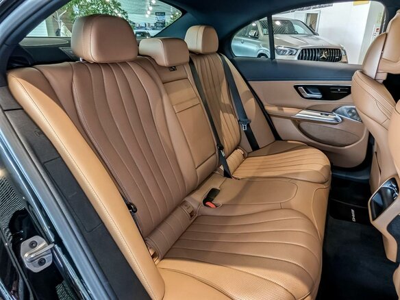 2026 Mercedes-Benz E-Класс 300 VI (W214, S214), чёрный, 9800000 рублей - вид 10