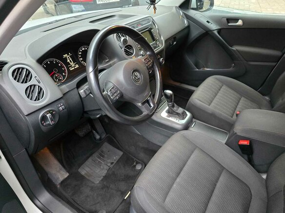 2015 Volkswagen Tiguan I Рестайлинг, белый, 1450000 рублей - вид 6