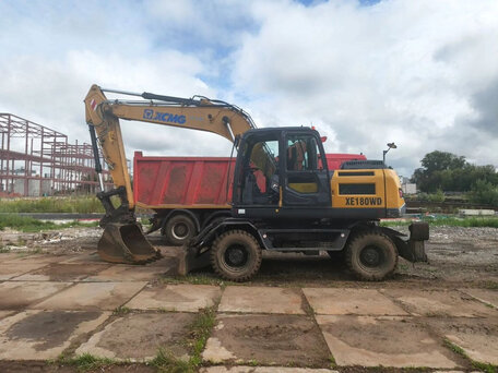 2024 XCMG XE180WD, жёлтый, 9000000 рублей, вид 2