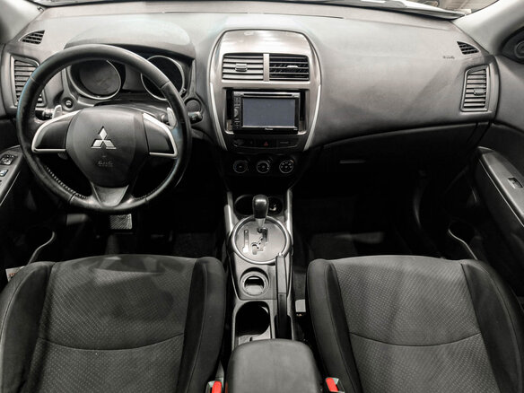 2013 Mitsubishi ASX I Рестайлинг, белый, 850000 рублей - вид 13