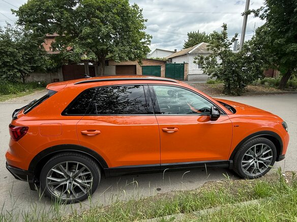 2019 Audi Q3 45 TFSI II (F3), оранжевый - вид 3